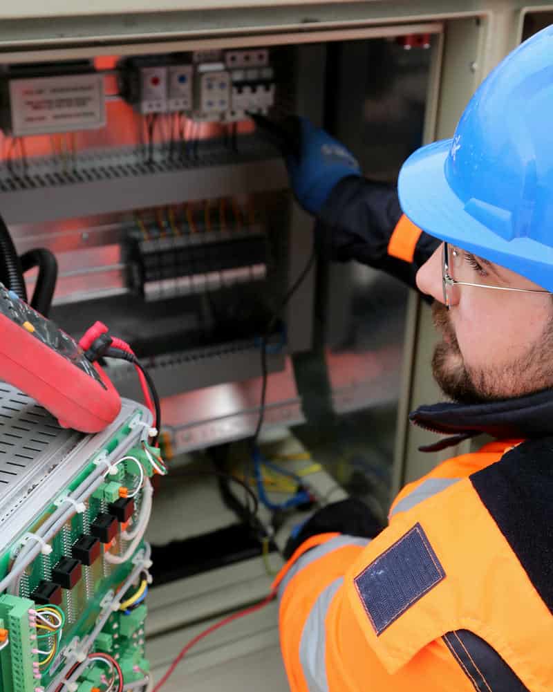 Elektrik Hattı Yenileme ekip ve malzeme hazırlığı