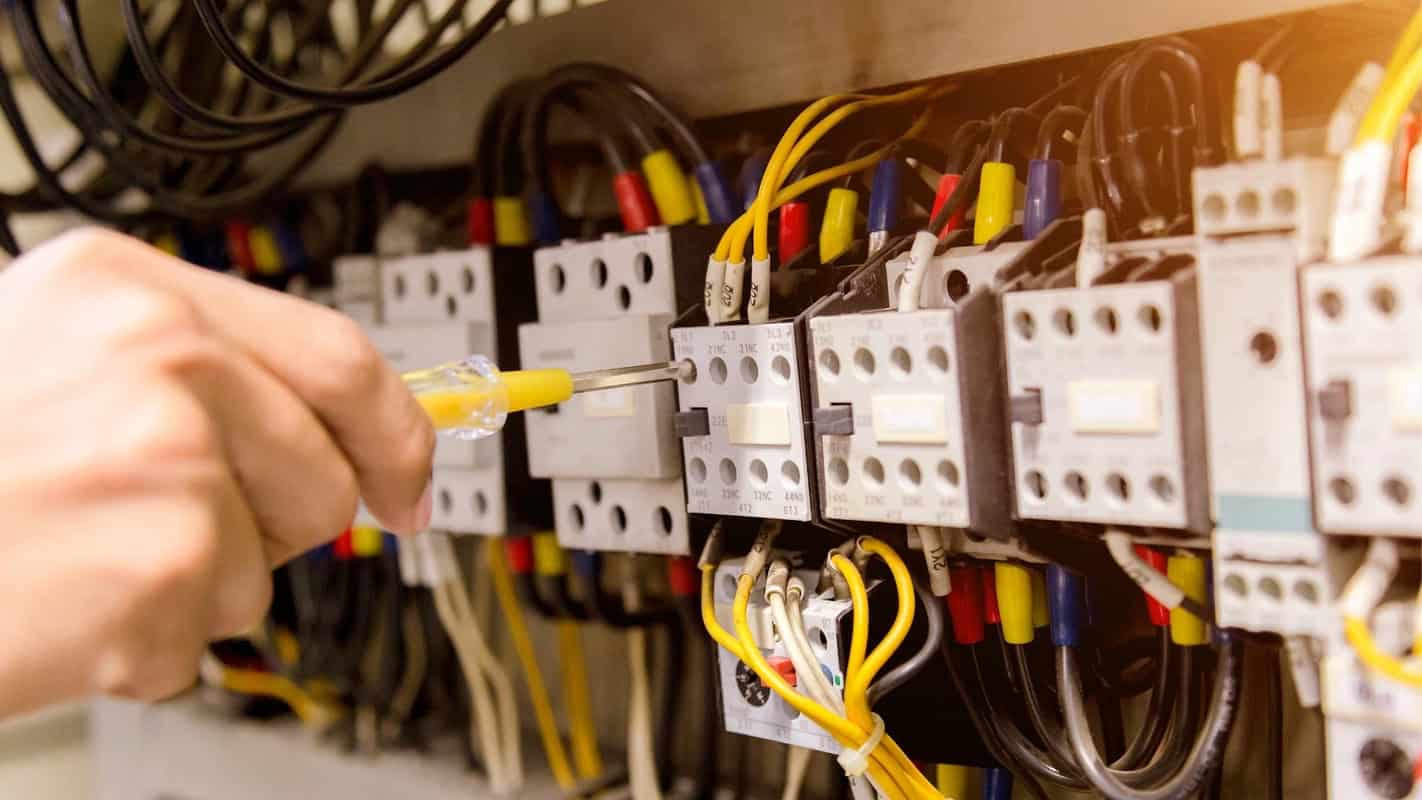 Sigorta Kutusu Tamiri ekip ve malzeme hazırlığı